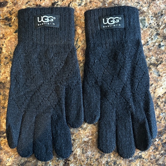 UGG Charcoal Knit Gloves - Picture 2 of 2
